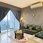 Lux Studio W Bathtub - Linked To Quill City Mall