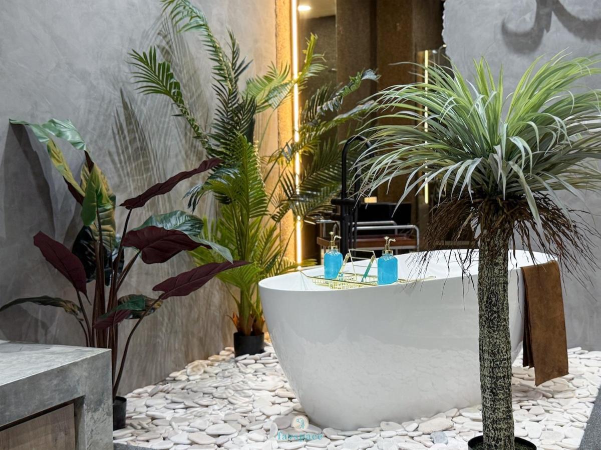 Pangsapuri Lux W Bathtub - Linked To Quill Mall *