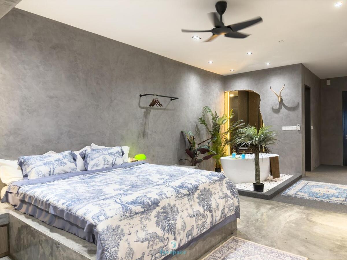 Lux W Bathtub - Linked To Quill Mall Apartment Kuala Lumpur